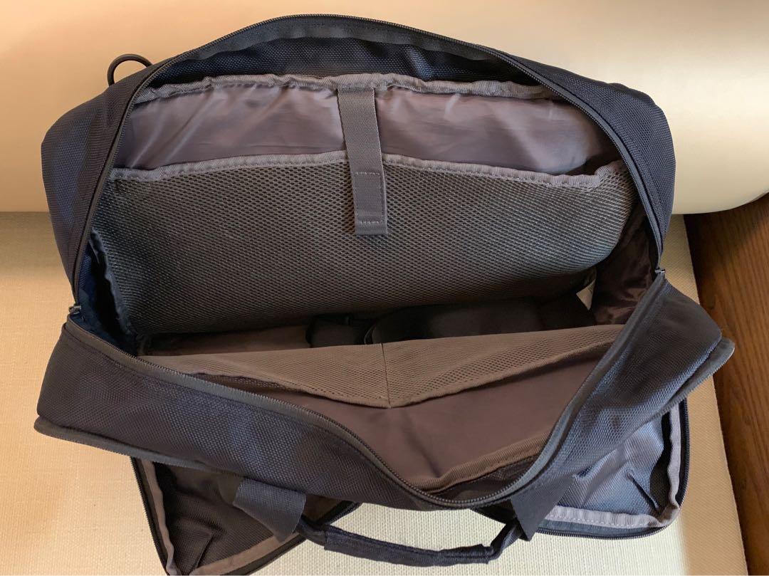 Uniqlo Convertible Three-way Shoulder Bag Backpack, Men's Fashion, Bags ...
