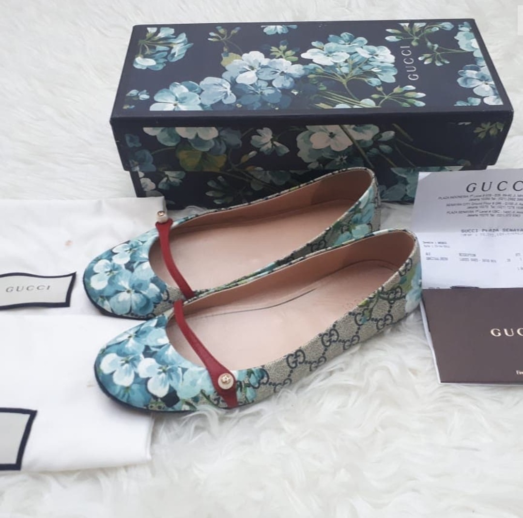 Very Good Condition GUCCI Bloom Flat Shoes Size 38