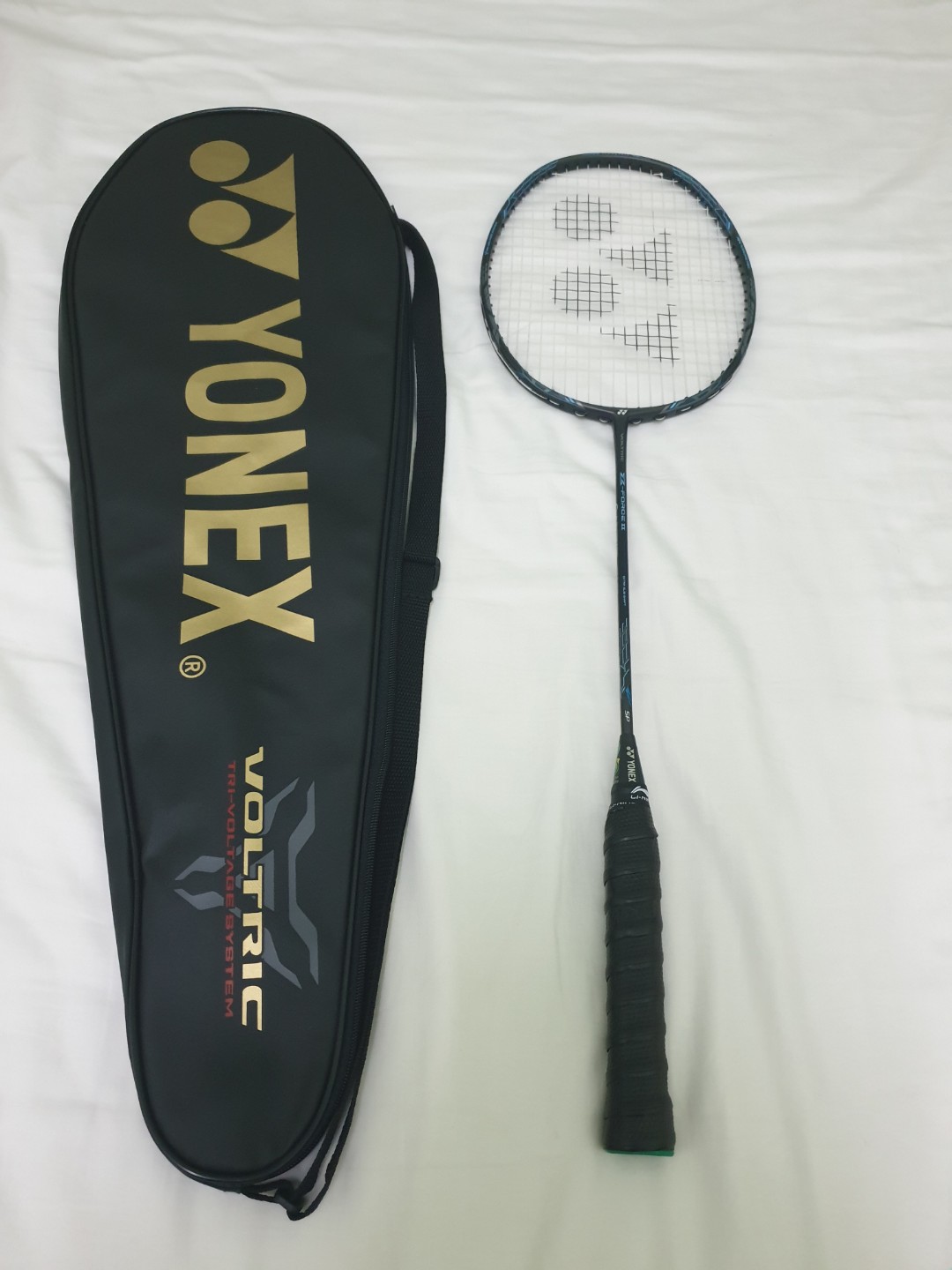 Yonex Badminton Racket Voltric Z Force 2, Sports Equipment, Sports