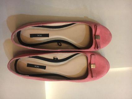 Forever 21 Flat Shoes
