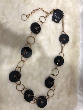 Kalung lilit hitam yg bisa di pakai jg sebagai ikat pinggang