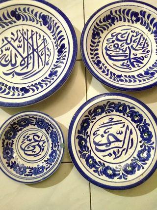Set piring pajangan dia 33 , 28 , 25 , 19 cm wrna biru
