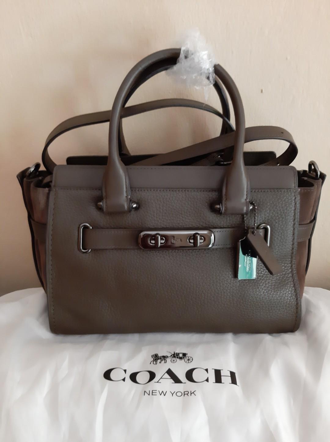 SALE coach swagger 27 Fesyen Wanita Tas Dompet di Carousell