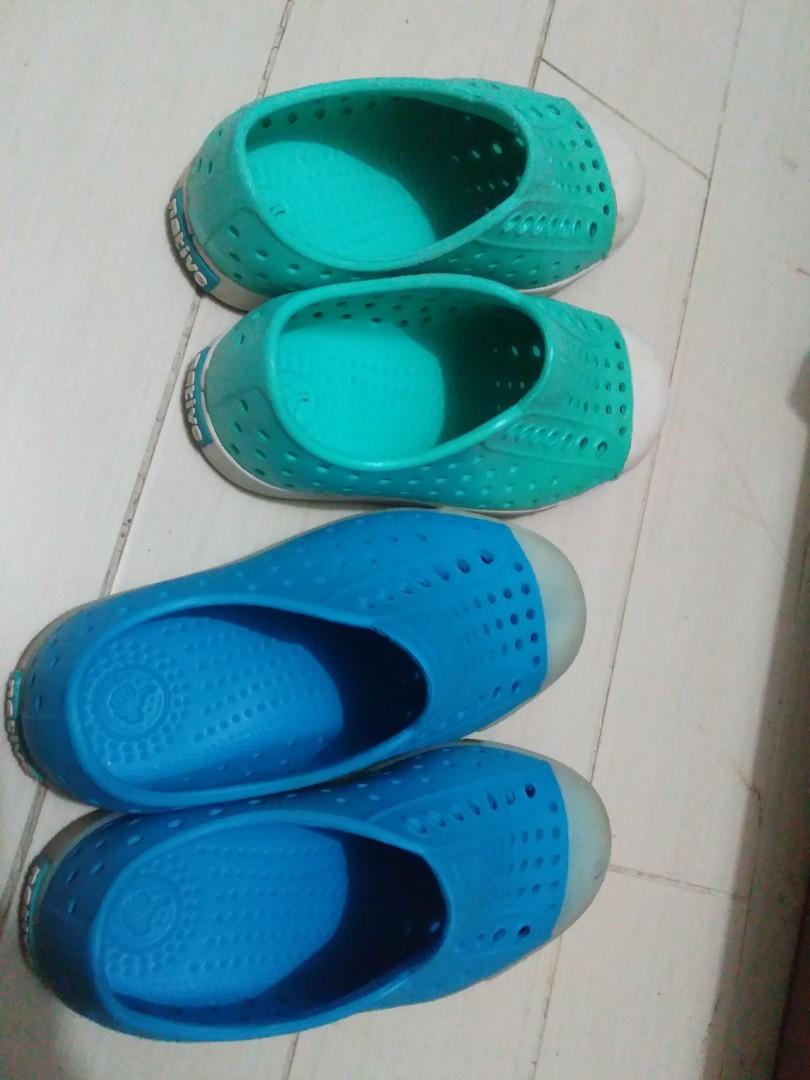 where can you buy crocs shoes
