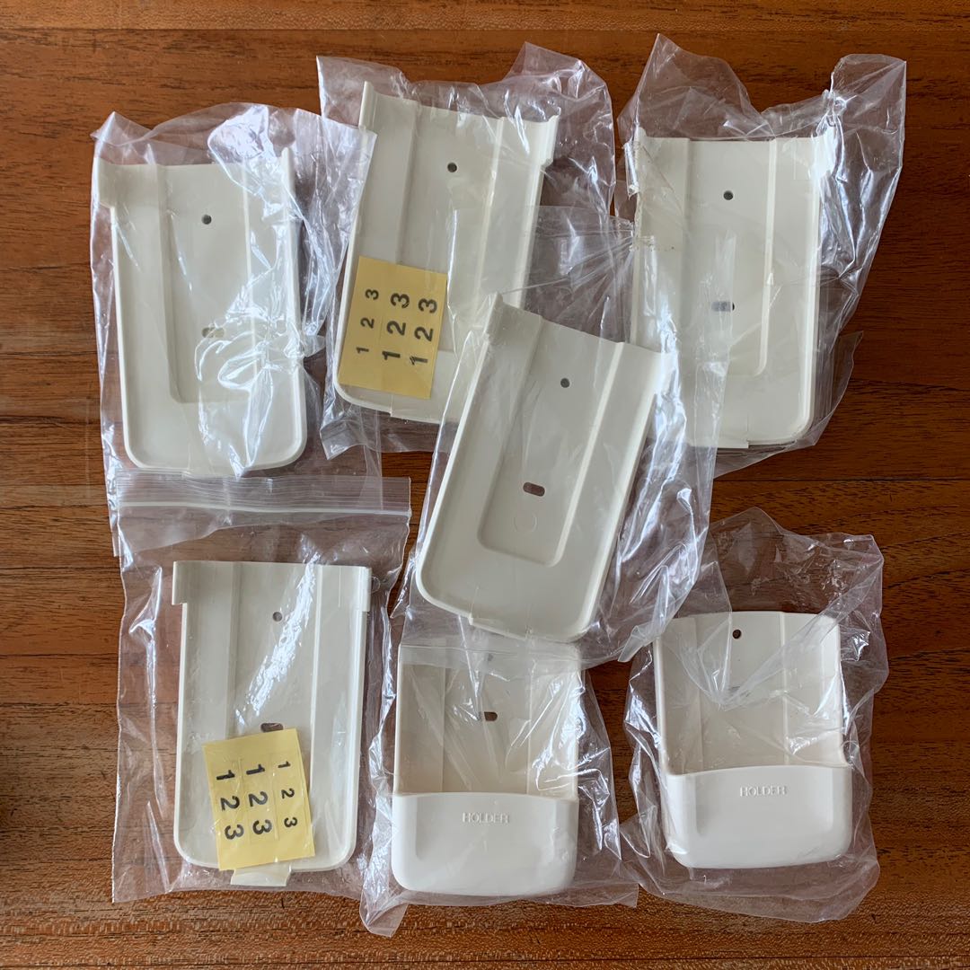 DAIKIN Aircon Remote Control Holder, Home Appliances, Cooling & Air Care on Carousell