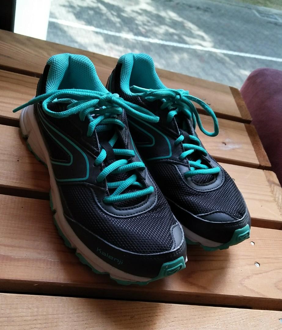 Decathlon Running Shoes Black Green 