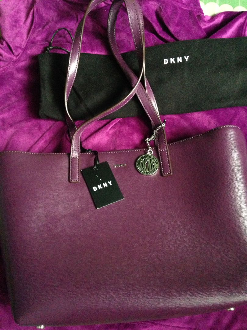 dkny bryant bucket bag