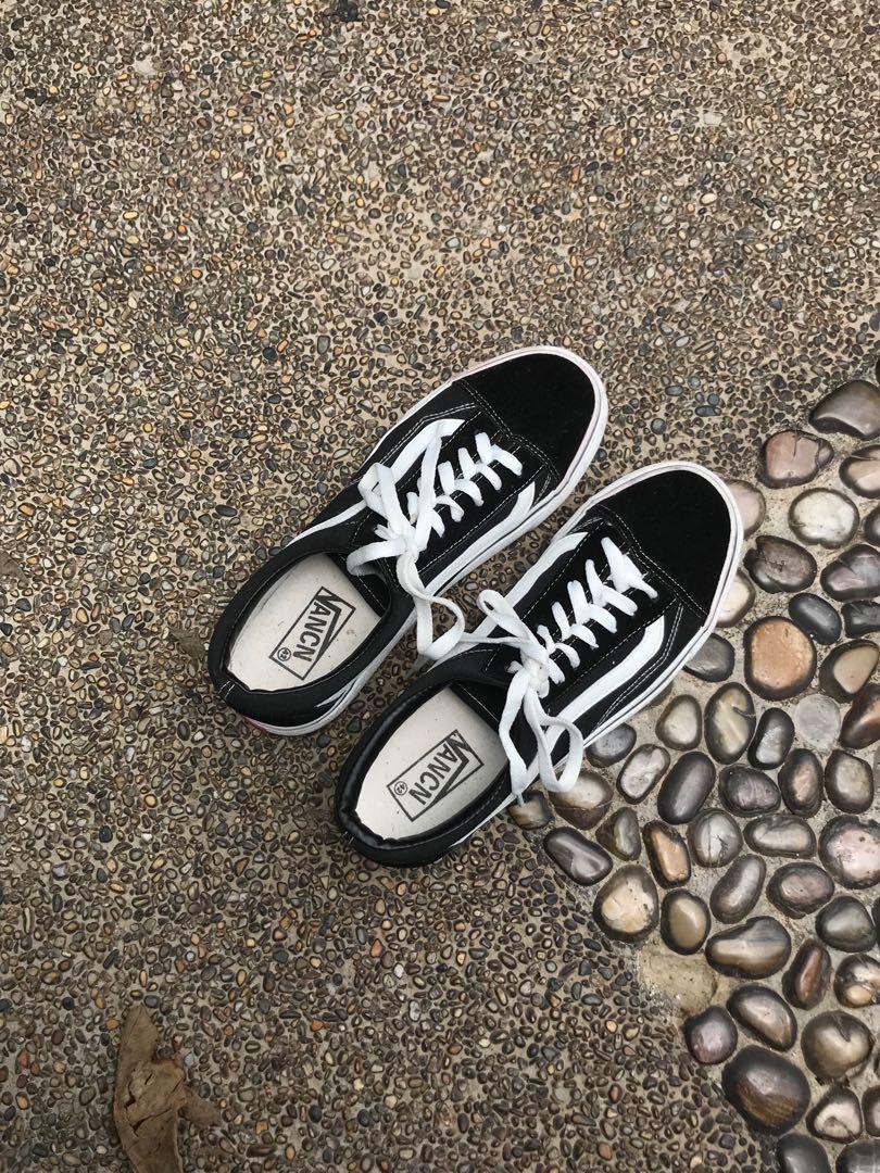how to tell if old skool vans are fake