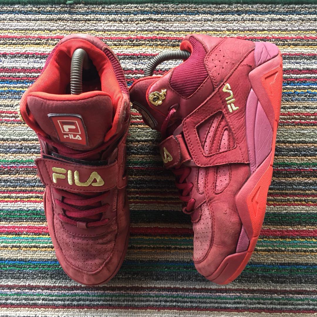 Fila The Cage Traditional Red Fesyen Wanita Sepatu di Carousell
