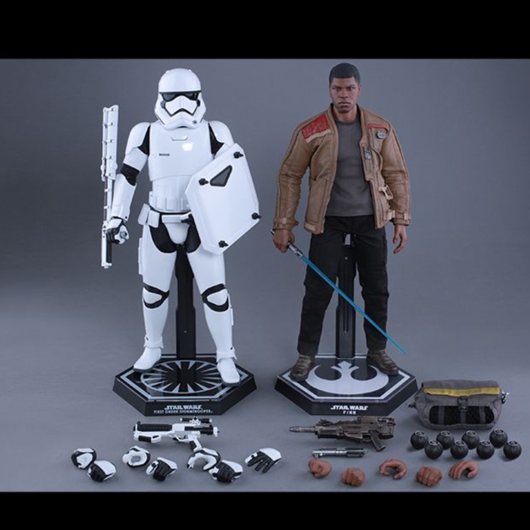 Hot toys finn stormtrooper deals