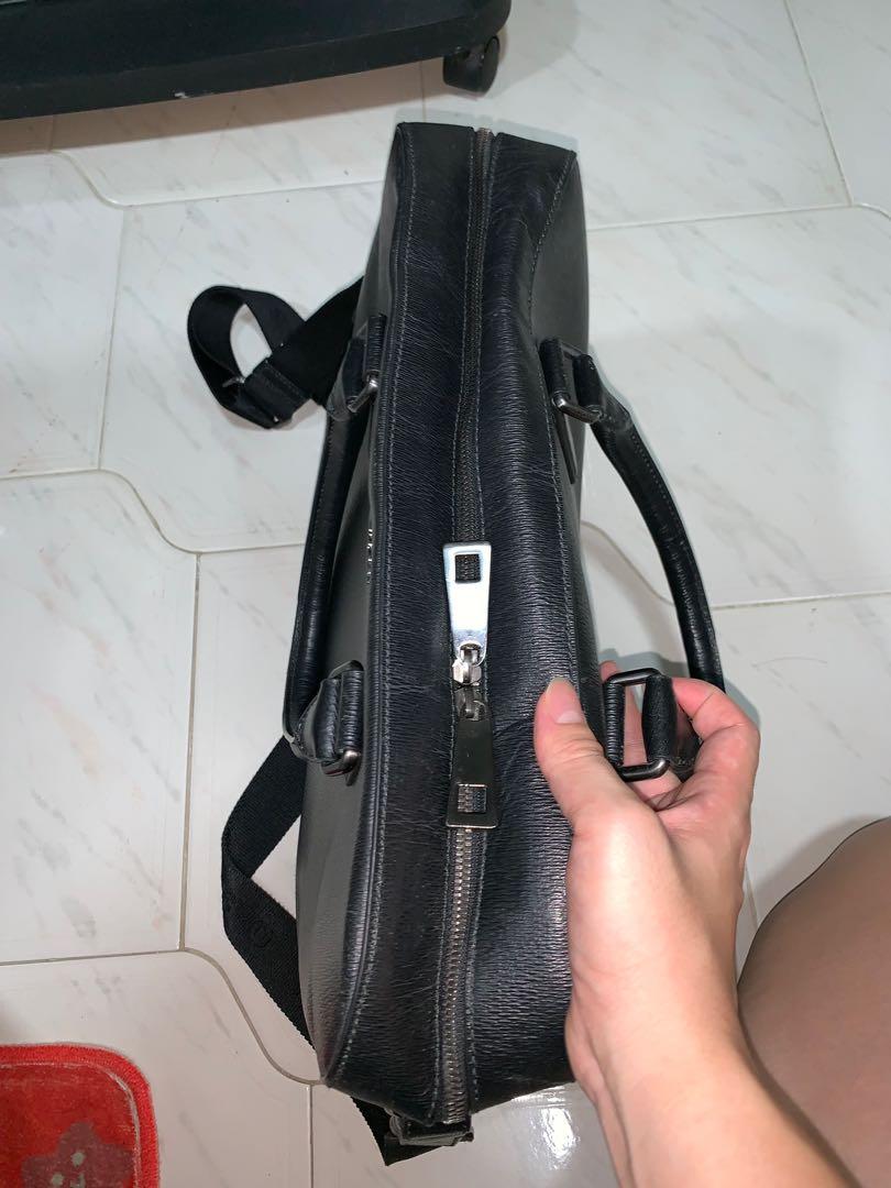 Hugo Boss business bag, Men's Fashion, Bags, Briefcases on Carousell