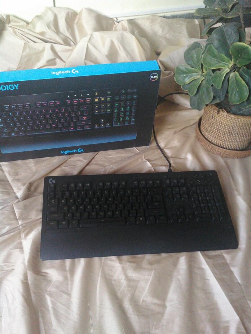 Keyboard Logitech G213 Gaming Keyboard Elektronik Bagian Komputer Aksesoris Di Carousell