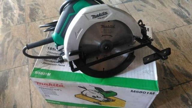 Makita circular saw sale m5801m