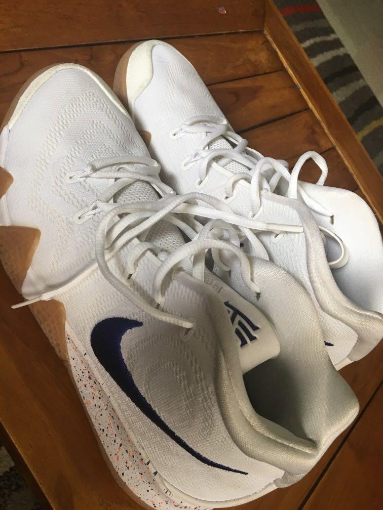 Kyrie 4 white gum top