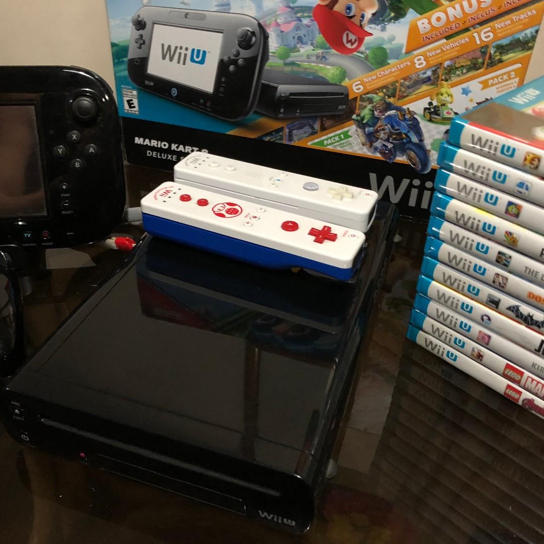 Nintendo Wii U 32GB Mario Kart 8 (Pre-Installed) Deluxe bundle
