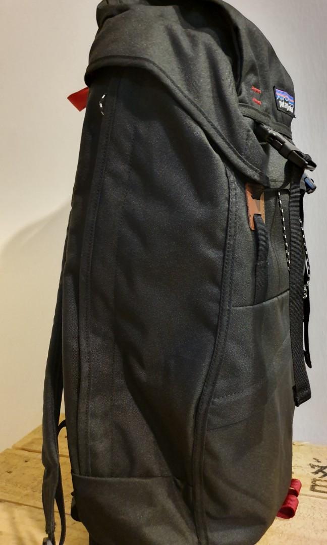 Patagonia arbor grande pack 32l top