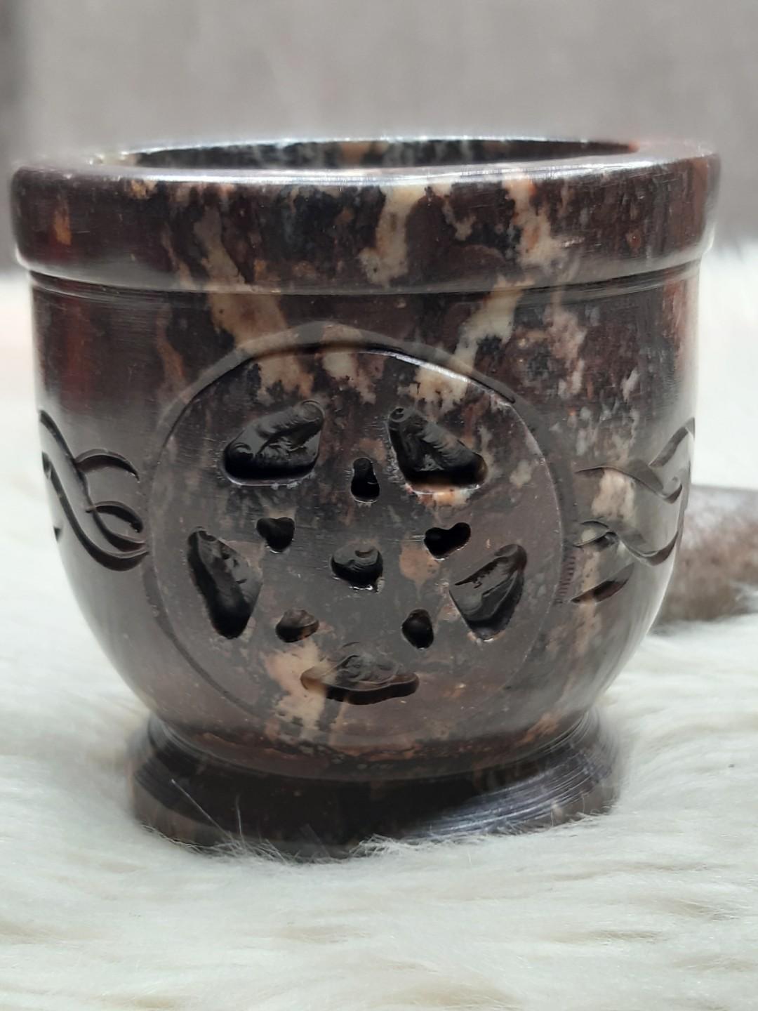 Pentacle Knot Mortar & Pestle (Category: Coffee & Tea Tableware) located in Cavite. Submitted by asianpretty (Listing ID 242704756, Image 2). Description: This Mortar & Pestle is made of real soapstone and is handmade in India. Mortar & Pestles are wonderful for grinding and mixing herbs, spices, resins and woods..