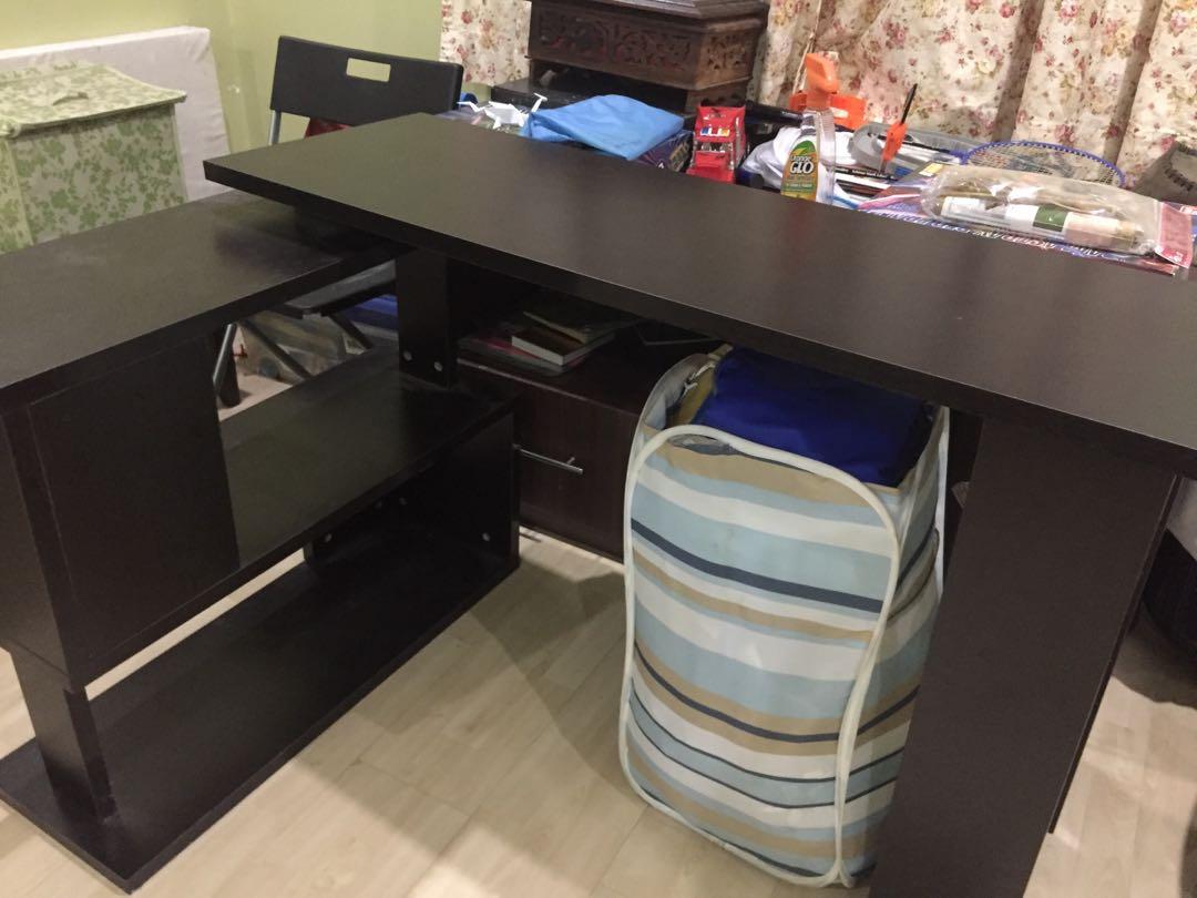 Study table (Category: Tables & Sets) located in Kuala Lumpur. Submitted by funkiddos (Listing ID 242619931, Image 1). Description: L shaped Study table. Self pick up Taman Melati.