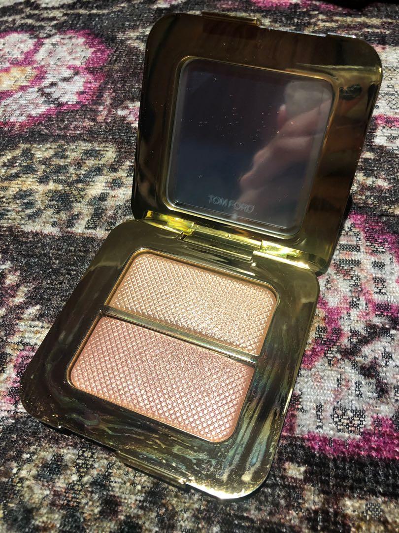 Tom Ford Reflects Gilt Sheer Highlighting Duo, Beauty & Personal Care,  Face, Makeup on Carousell