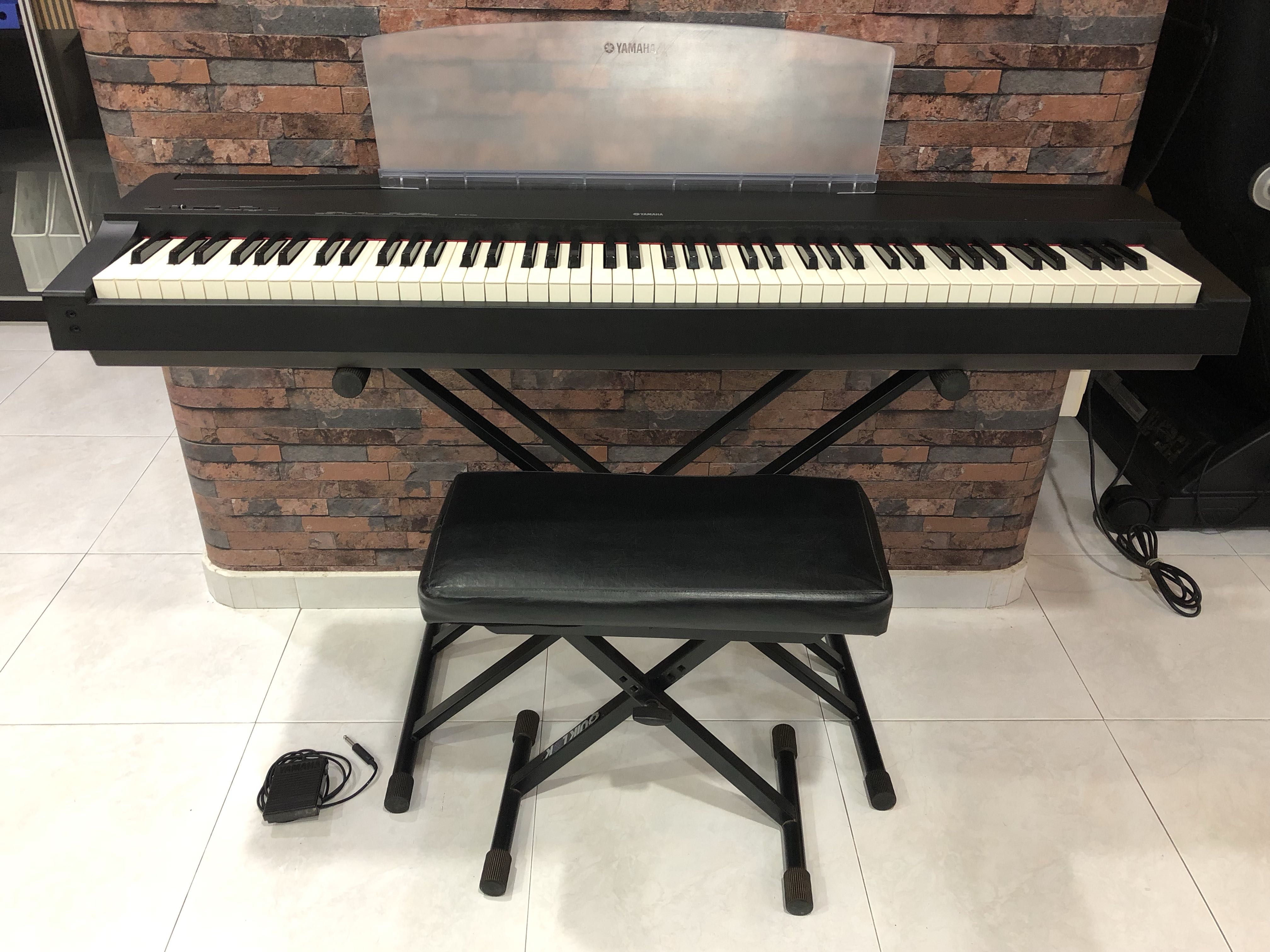 Yamaha Electric Piano P70, Hobbies & Toys, Music & Media, Musical