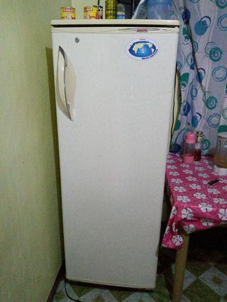 2ndhand refrigerator