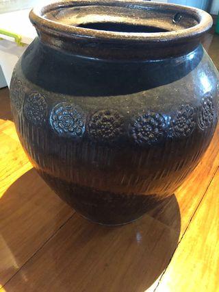 Antique deep gray clay jar