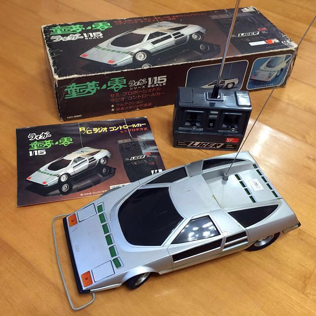 童夢 零dome Zero 1 15遙控車中古藏品 車頭燈可以向上打開 摩打已經損壞 興趣及遊戲 玩具 遊戲類 Carousell