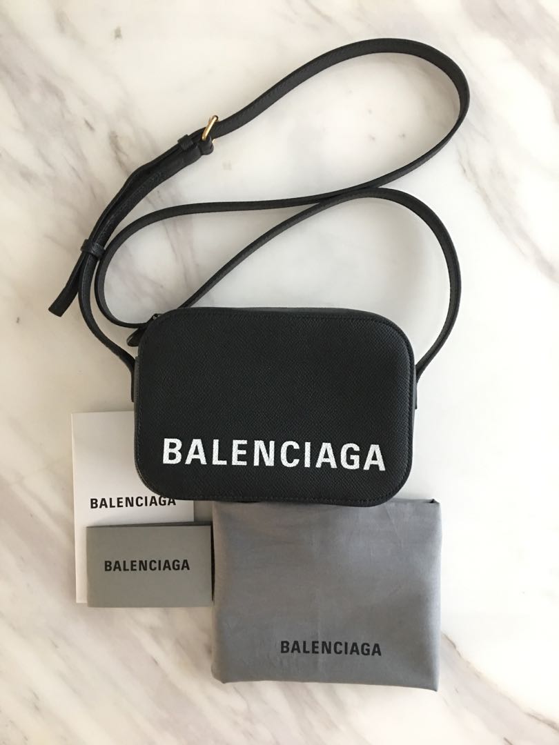 Balenciaga ville 2025 xs camera bag