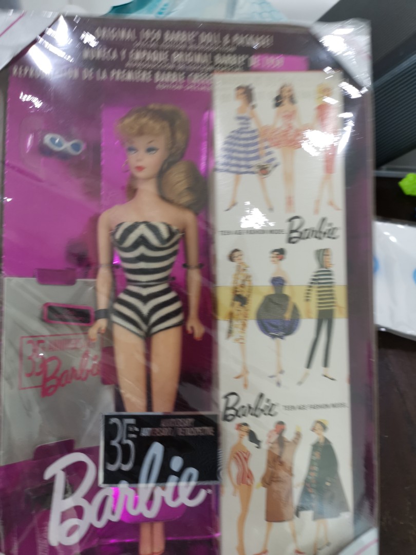 what did the first barbie doll look like