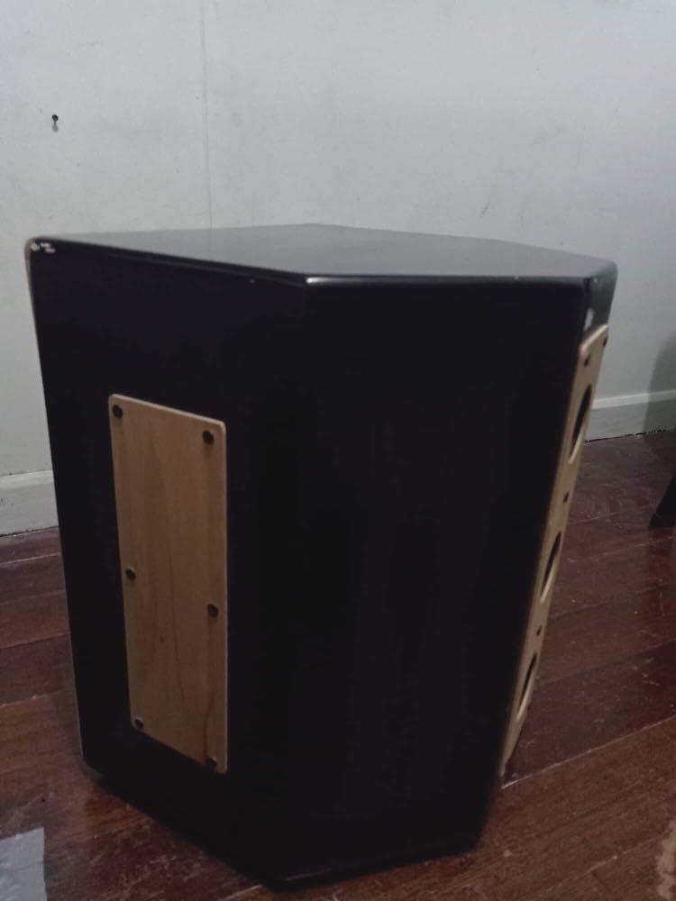Beatbox (Category: Soundbars, Speakers & Amplifiers) located in Pasig City. Submitted by xxxbel (Listing ID 242713053, Image 3). Description: .
