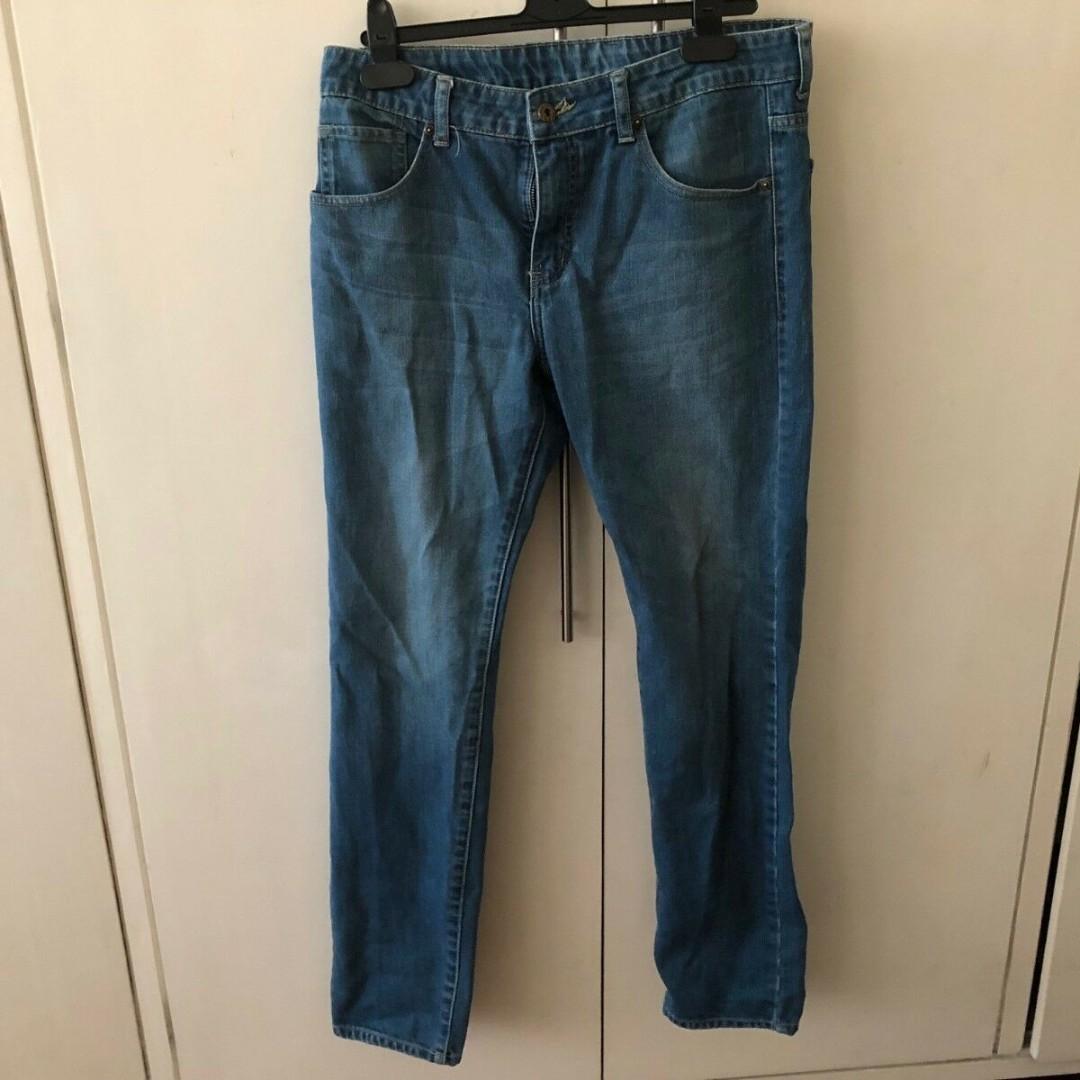 Bench Oj Men S Jeans Slim Fit 33 On Carousell