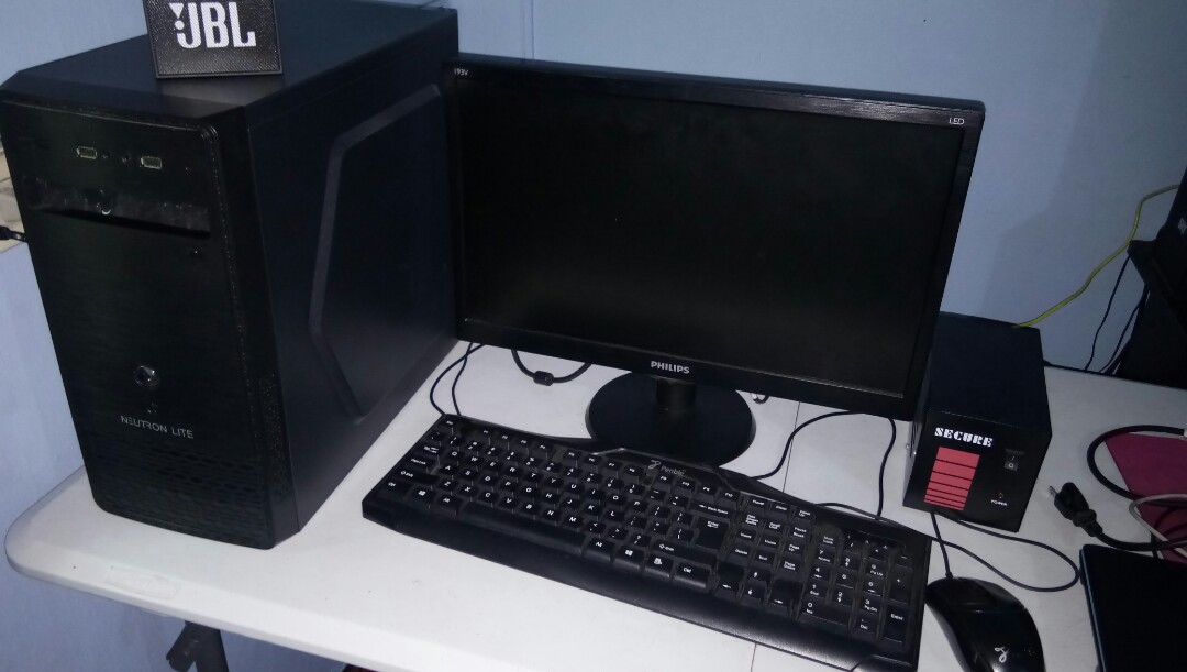 Complete Computer Set Computers Tech Desktops On Carousell