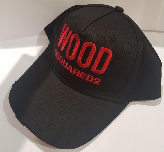 dsquared2 wood cap