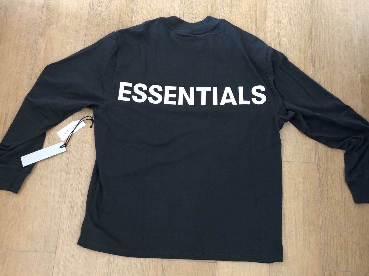 HOTお得Essentials Long Sleeve Boxy T-Shirt Tシャツ/カットソー(七分/長袖)