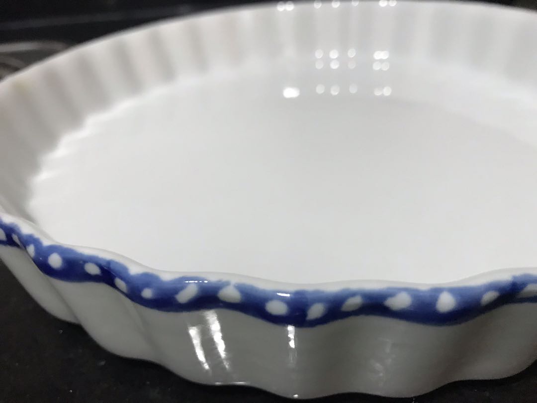 Fluted ceramic quiche pan, Furniture & Home Living, Kitchenware