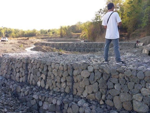 Gabion Boxes, Mattresses, Rockfall Netting (Category: Construction & Building Materials) located in Manila. Submitted by hyphenate (Listing ID 242797043, Image 2). Description: Available stocks in our Quezon City and CDO Warehouses. Trusted Quality and Impeccable Customer Service. Supplied gabion boxes all over the Philippines (Nueva Ecija, Malabon, Mindoro, Antique, Siargao, Quezon etc) Lowest prices in the market today! Don't hesitate to call u