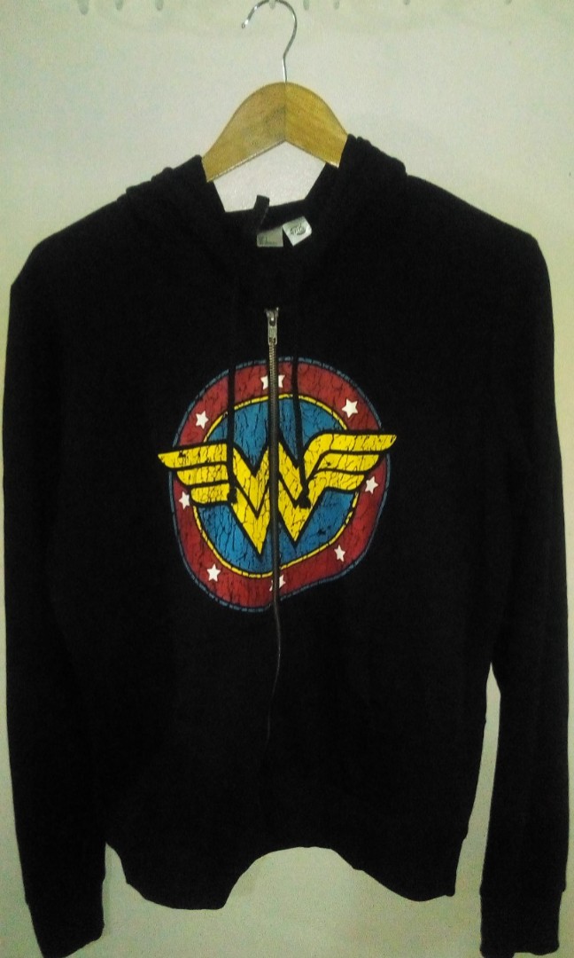 wonder woman hoodie h&m