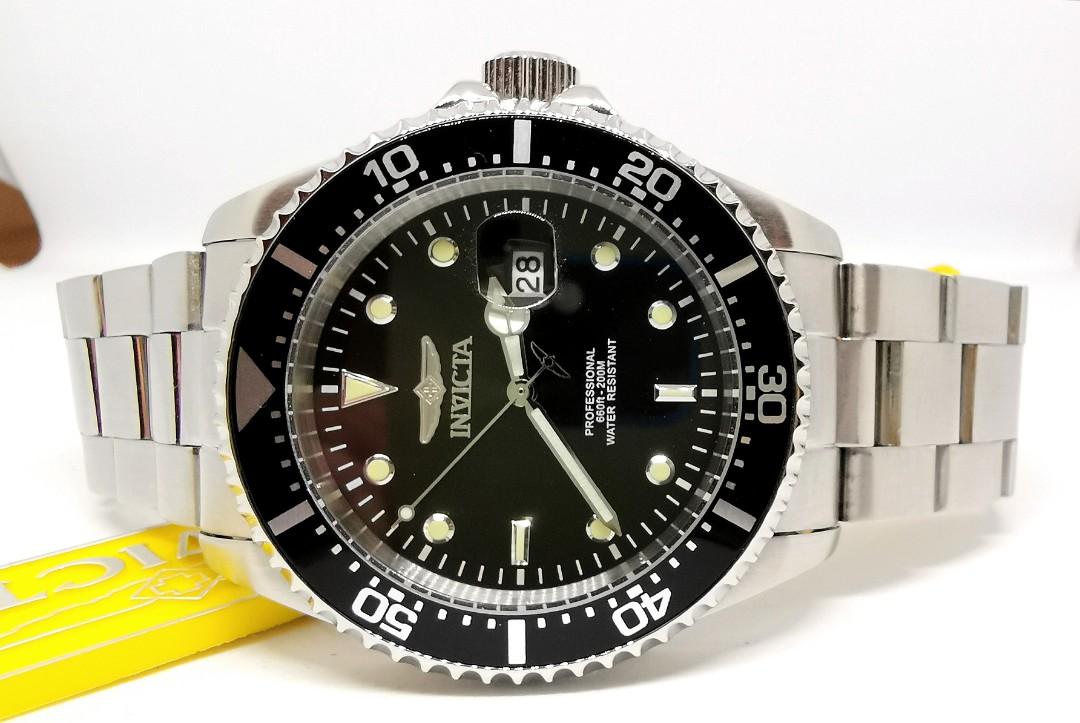 Invicta 22047 Larger case 43mm Submariner Pro Diver watch No