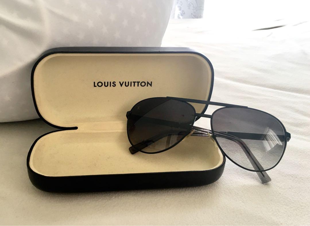 LOUIS VUITTON Attitude Pilote Sunglasses Black 40658