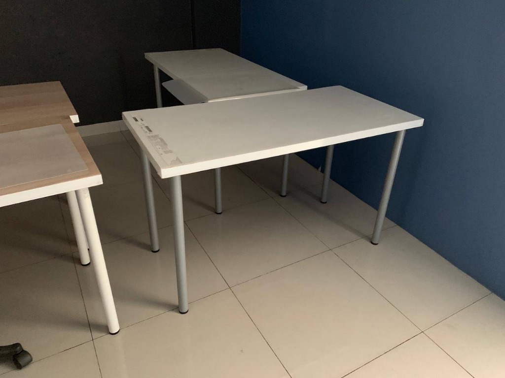 Meja Ikea Mau Jual Cepat Perabotan Rumah Di Carousell