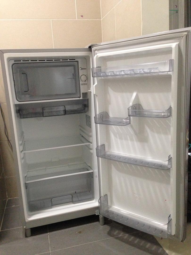 Midea Refrigerator Ms196 Kitchen Appliances On Carousell