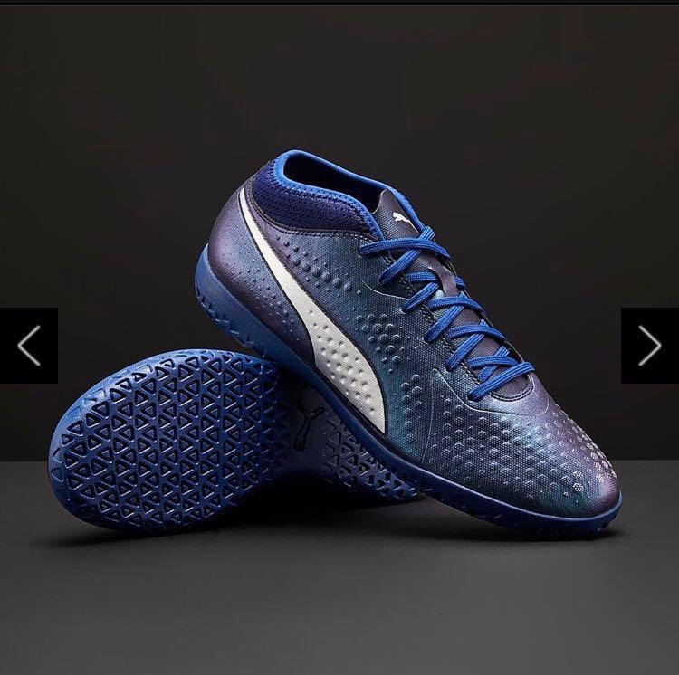 puma football indoor