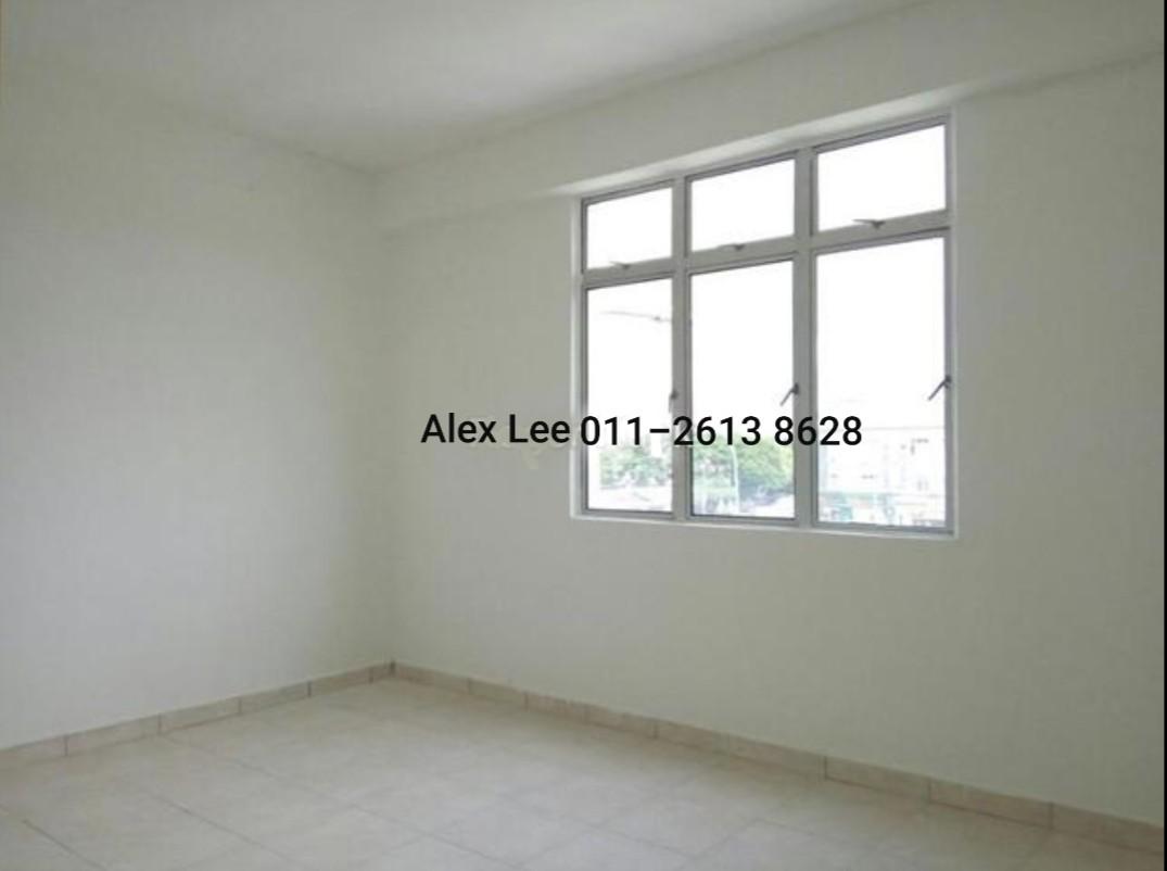 TAMAN SETIA BALAKONG SHOP APARTMENT, Property, For Sale on Carousell