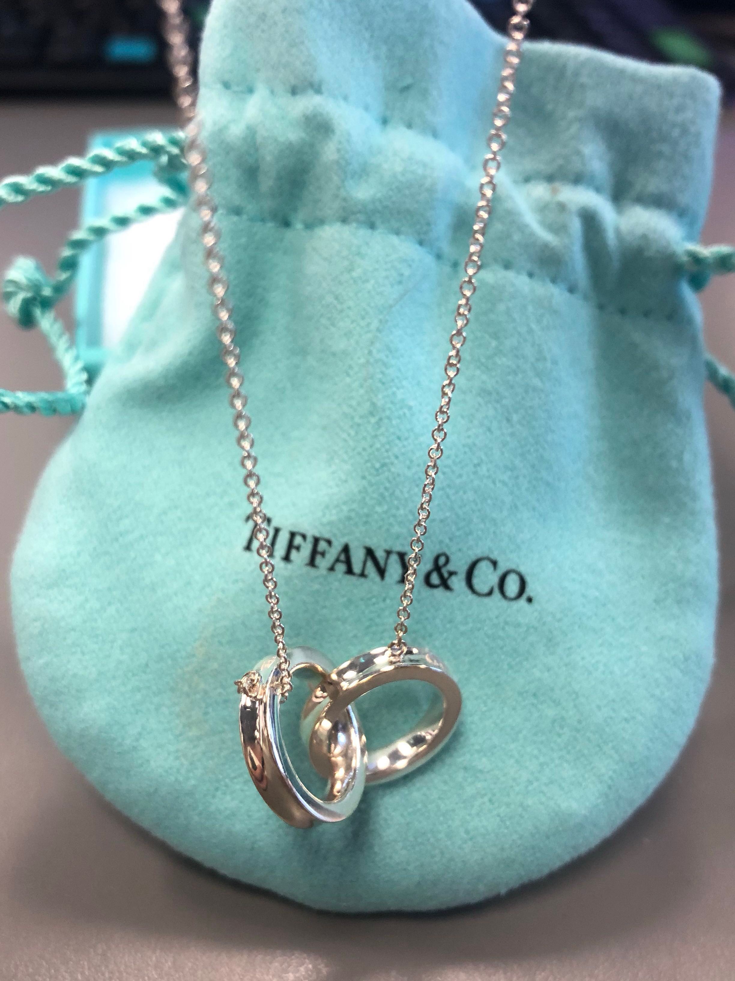 Tiffany and Co. 1837 Interlocking Circles 18k Yellow Gold Necklace at  1stDibs