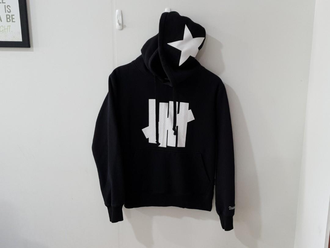 Undefeated 5 deals strike hoodie