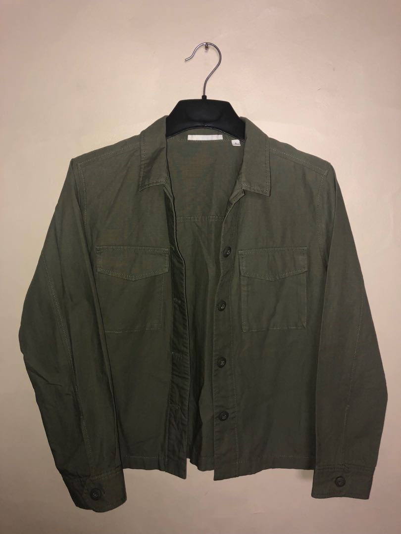 Uniqlo olive 2025 green jacket