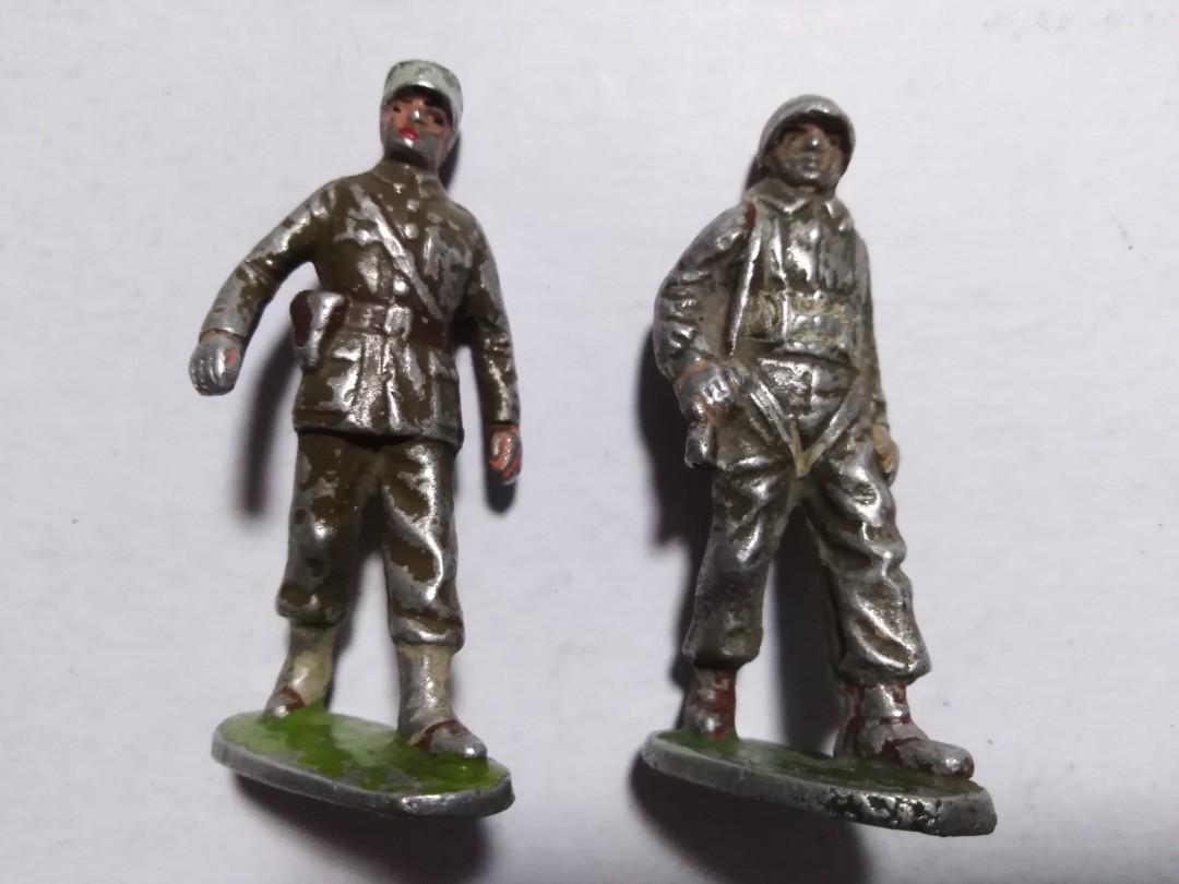 vintage tin soldiers
