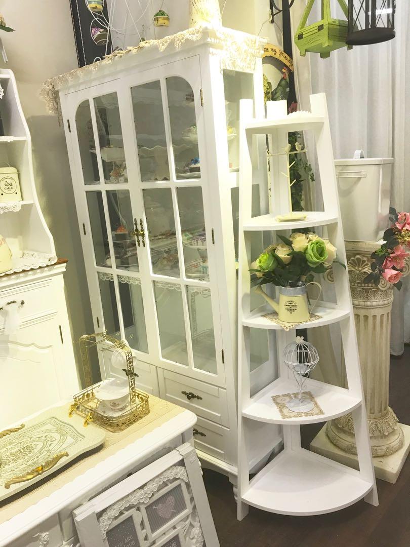 White Corner Shelf Simple Country Style Furniture Others On Carousell