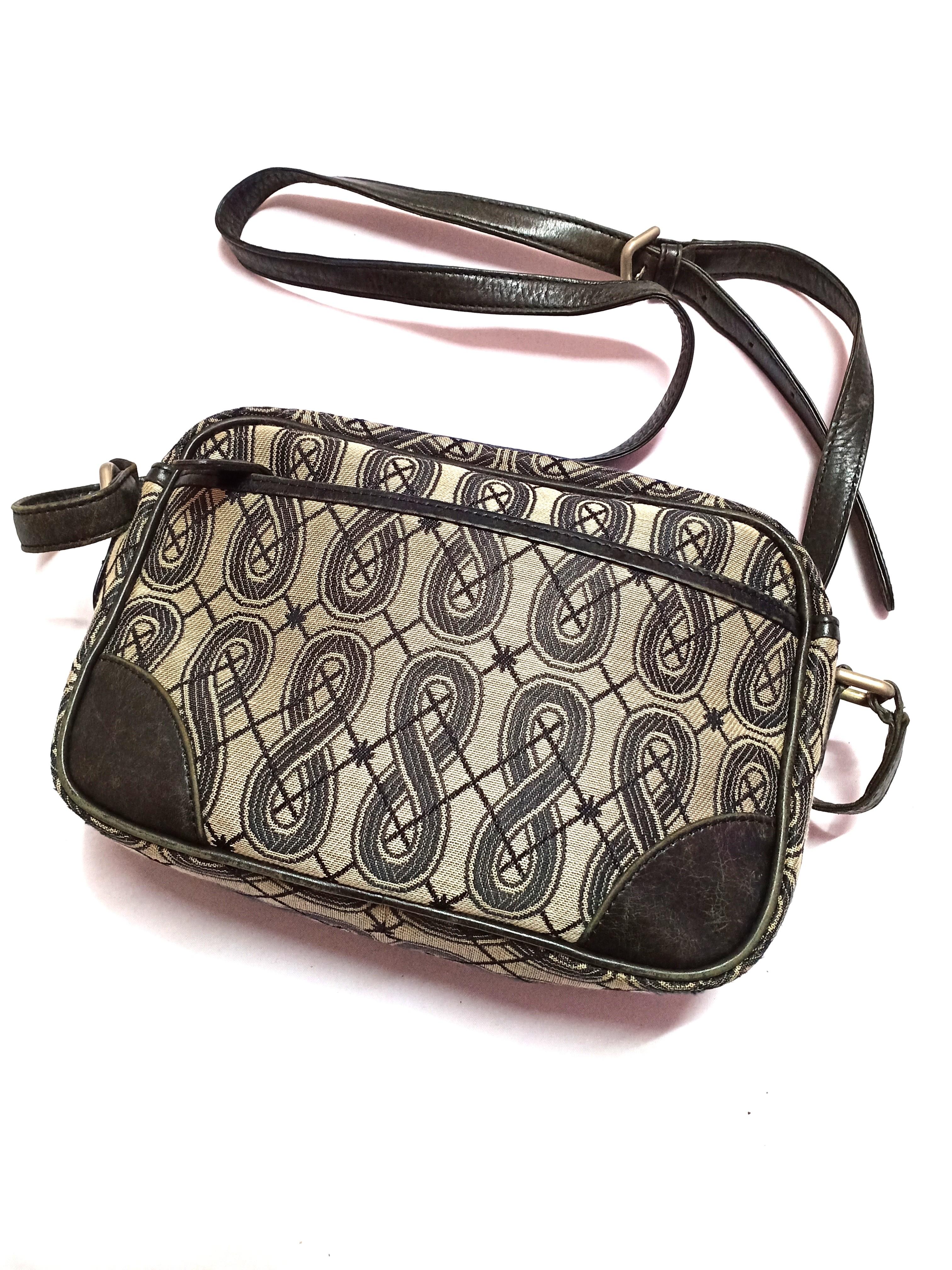 Anna sui sling best sale bag