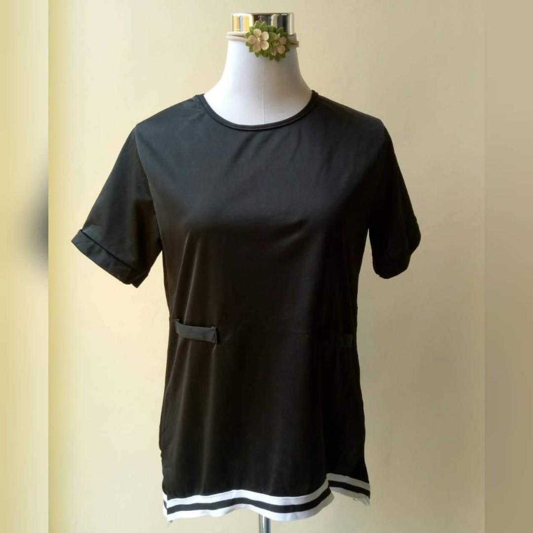 Black Top (Category: Sleeveless) located in Makati City. Submitted by dcco.llection (Listing ID 242946182, Image 1). Description: ❣️Condition: VGUC/Preloved/Ukay ❗2 days reservation only ❕Auto cancel for unpaid reserved order ✨Meet ups: • Rizal/Pembo Makati • Comembo/Pateros • Market Market BGC ✨Shipping: • 60 sf via Zoom/Sonic (Metro Manila) • 105 sf via J&T (Provincial) ✨Mode of Payment: • BPI | BDO • Palawan Express • Cebuana Lhuillier 💮 FREE